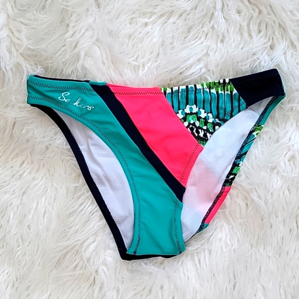 Seekers Australia Bikini Bottom Jade Multi Color in Size US 6 - NWOT -C
